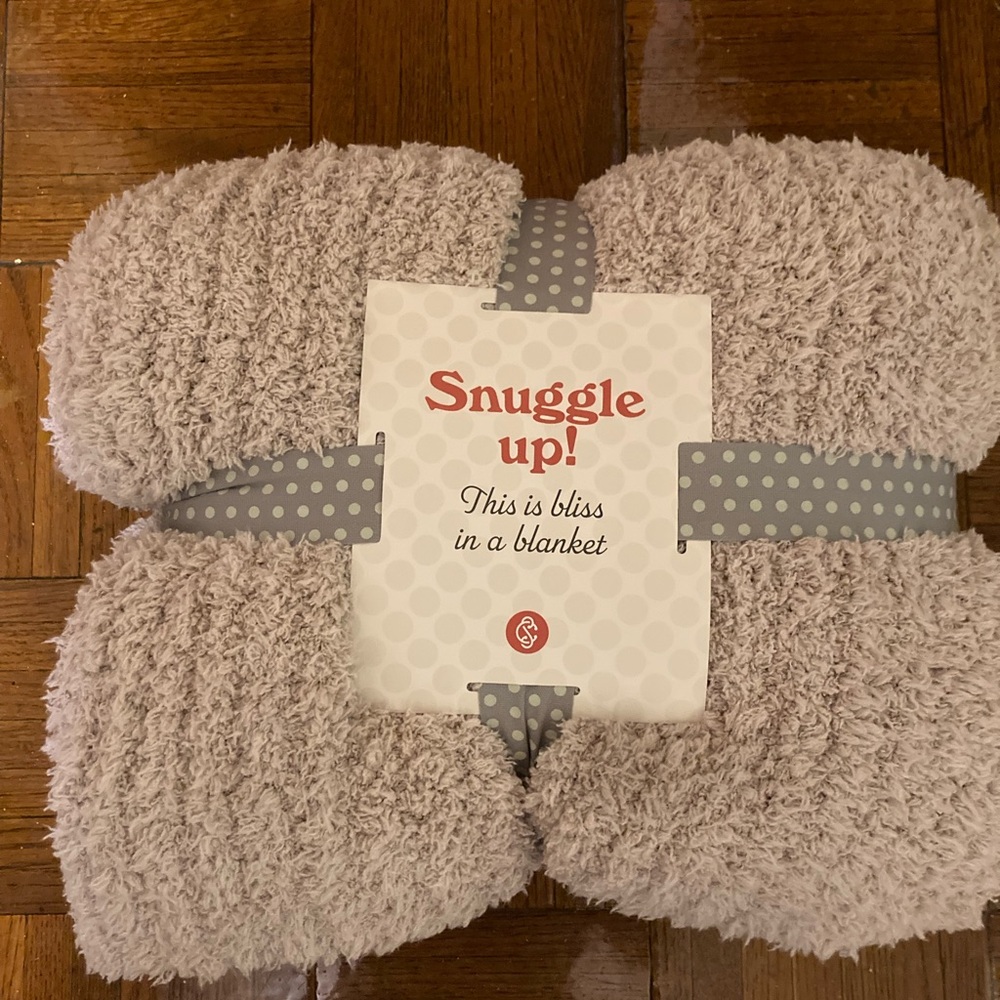 Cozy Comfort Throw